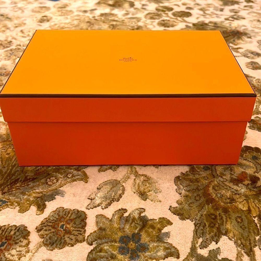 Hermés Box Beautiful Condition